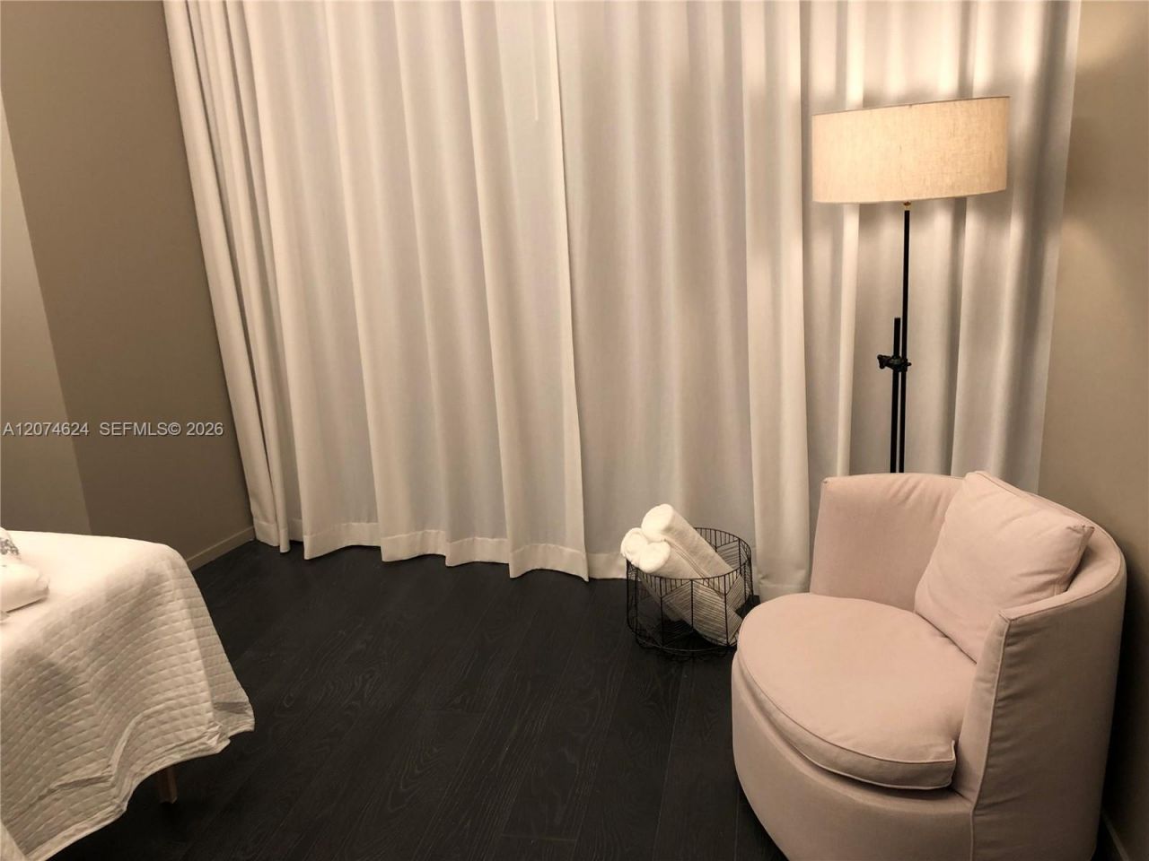 801 S Miami Ave , Unit 4905, Miami, FL 33130 Photo