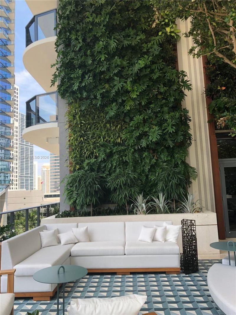 801 S Miami Ave , Unit 4905, Miami, FL 33130 Photo