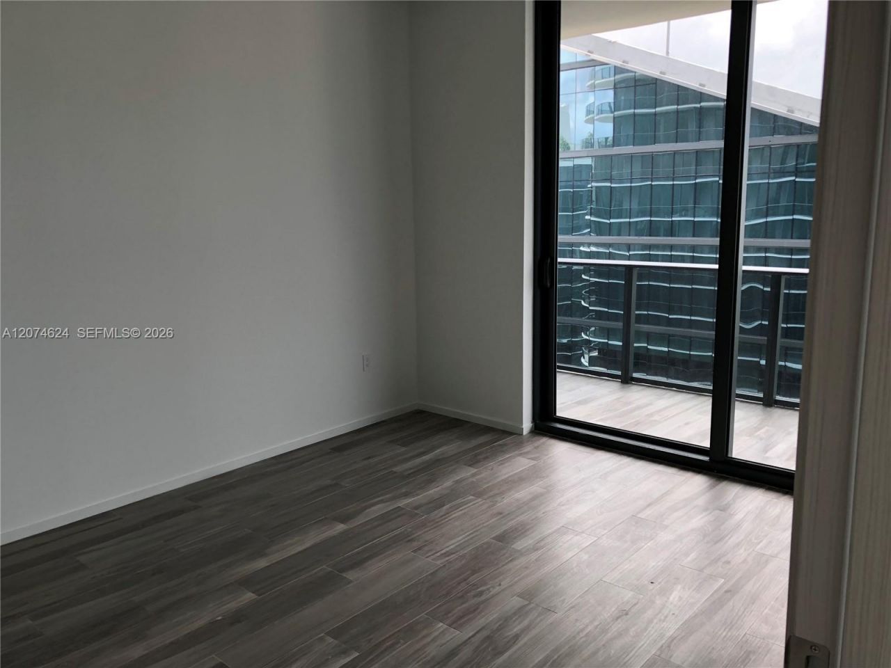801 S Miami Ave , Unit 4905, Miami, FL 33130 Photo