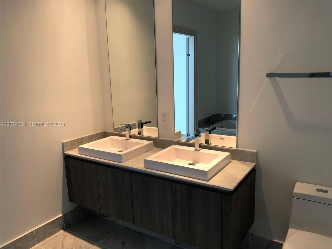 801 S Miami Ave , Unit 4905, Miami, FL 33130 Photo