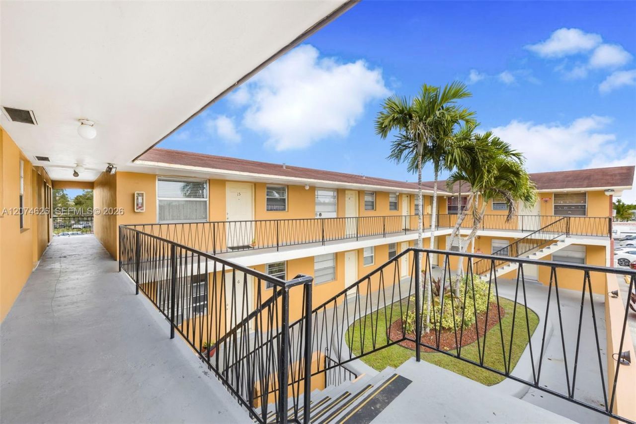 1235 W 66th St , Unit 11, Hialeah, FL 33012 Photo