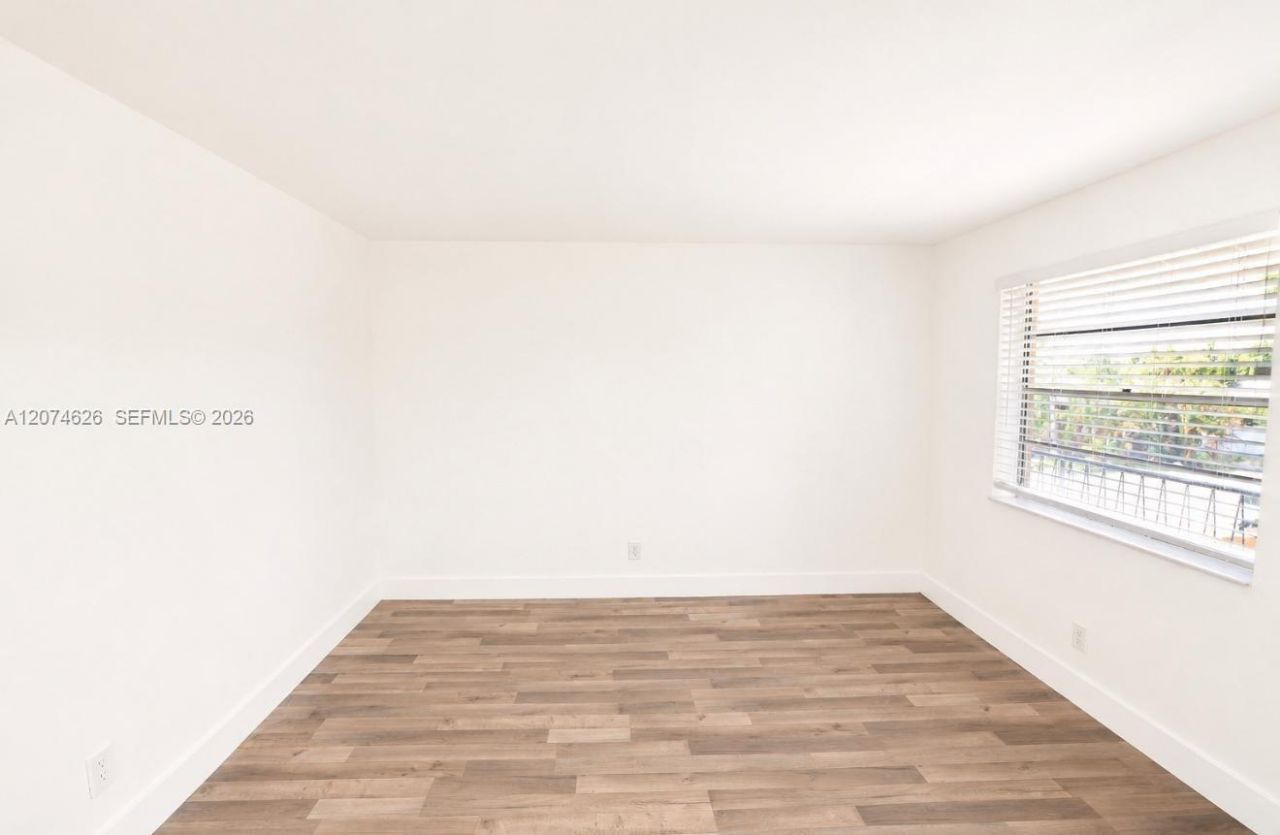 1235 W 66th St , Unit 11, Hialeah, FL 33012 Photo