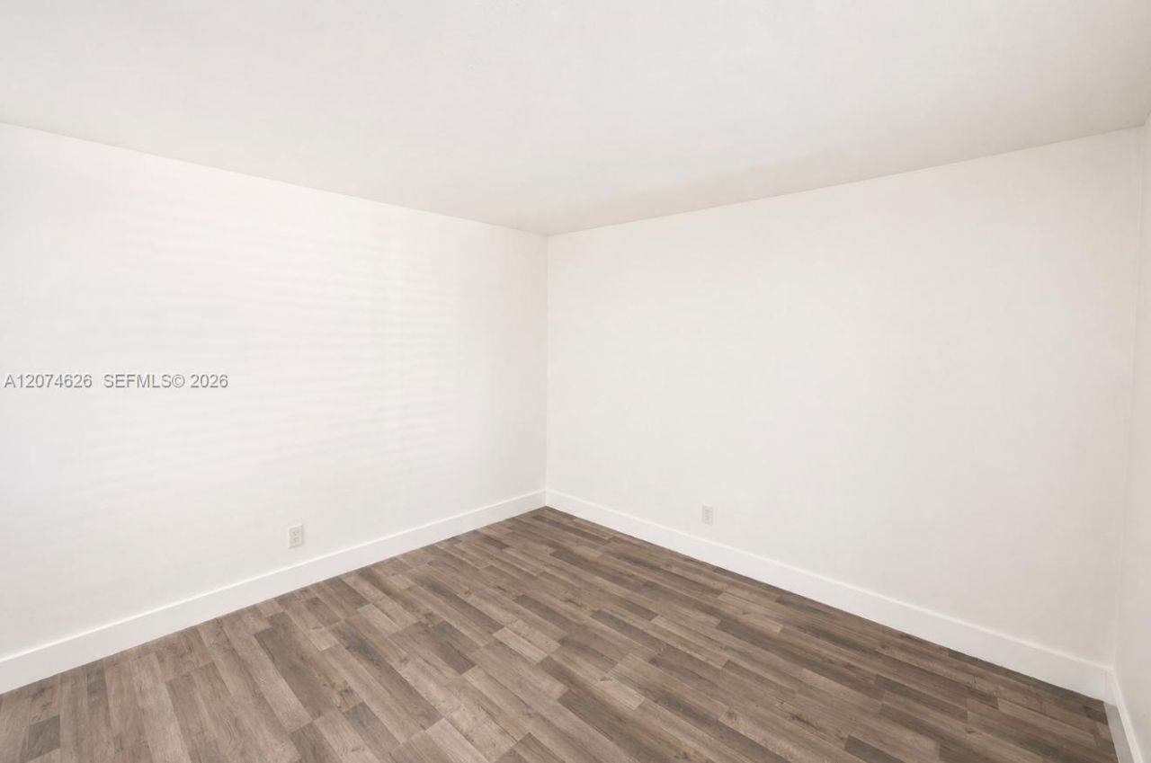 1235 W 66th St , Unit 11, Hialeah, FL 33012 Photo