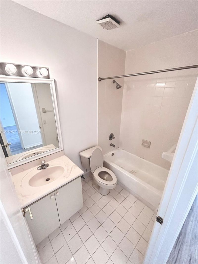 4356 NW 116th Ave , Unit 4356, Doral, FL 33178 Photo