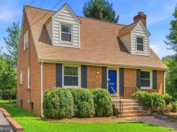 1405 STAFFORD AVENUE, FREDERICKSBURG, VA 22401