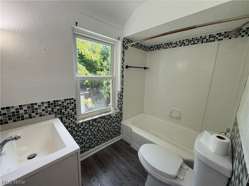 2257 N Taylor Road, Cleveland Heights, OH 44112 Photo 10