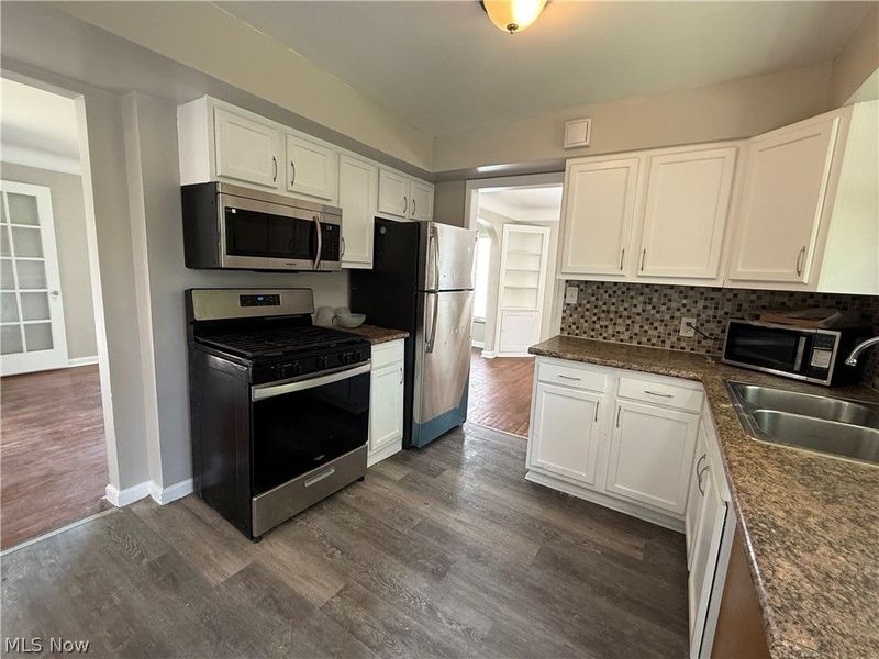 2257 N Taylor Road, Cleveland Heights, OH 44112 Photo 9