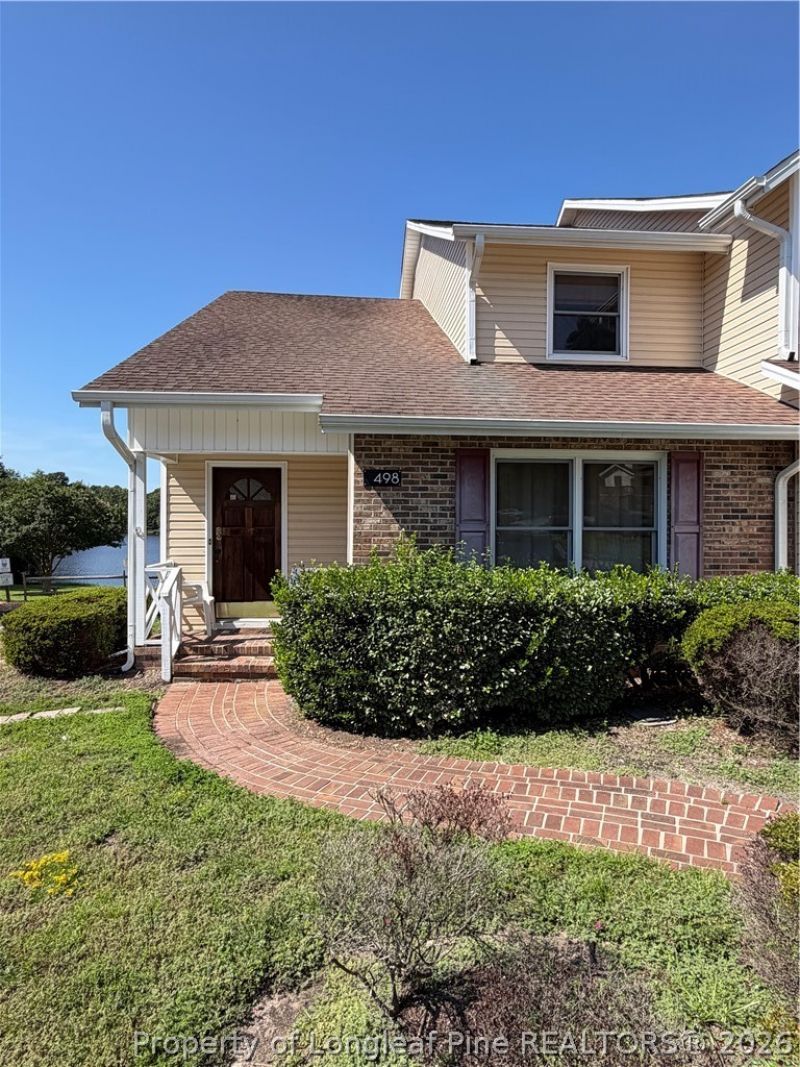 498 Lands End Road, Fayetteville, NC 28314 Main Photo