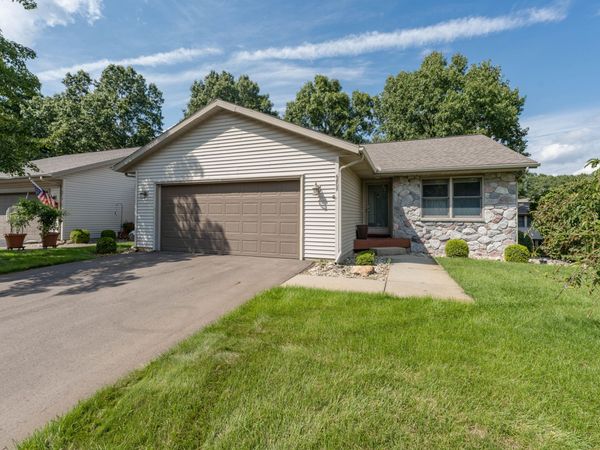 6808 Birdsong Avenue, Kalamazoo, MI 49009