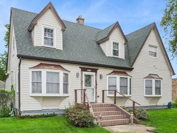 8233 Austin Avenue , Morton Grove, IL 60053