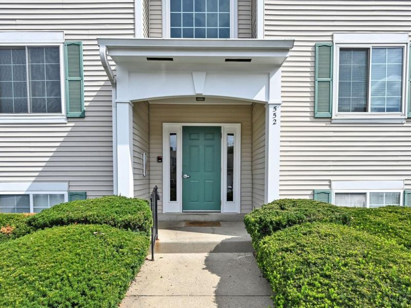 552 Aspen Glen Drive, Unit 905, Union Township, OH 45244 Photo 2