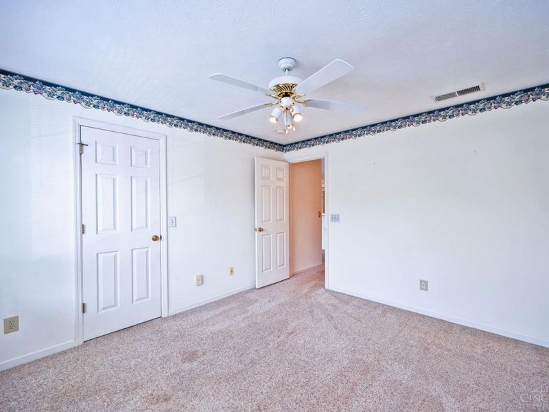 552 Aspen Glen Drive, Unit 905, Union Township, OH 45244 Photo 25
