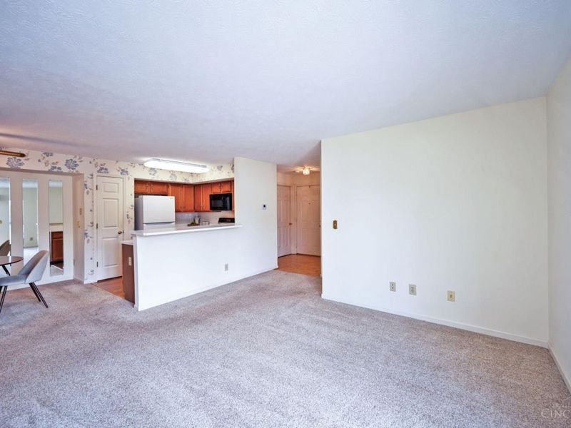 552 Aspen Glen Drive, Unit 905, Union Township, OH 45244 Photo 7