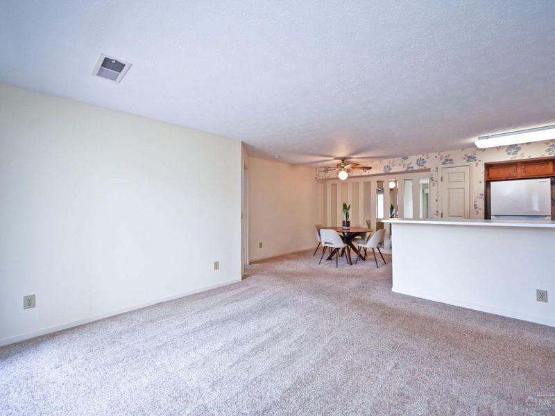 552 Aspen Glen Drive, Unit 905, Union Township, OH 45244 Photo 8