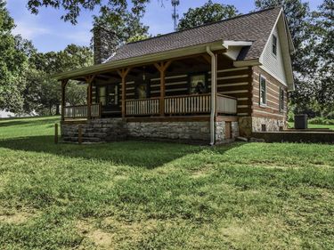 3800 Old Glasgow Road , Scottsville, KY 42164