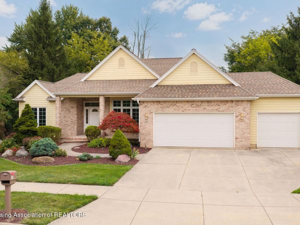 5601 Wild Iris Lane, Haslett, MI 48840