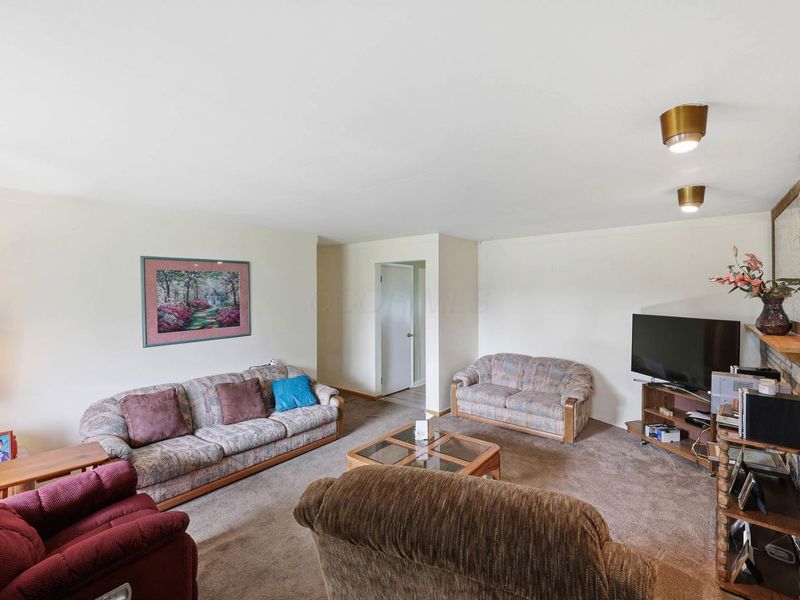 1437 Cunard Road , Columbus, OH 43227 Photo 5