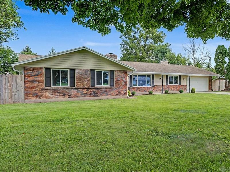 3920 Barrymore Lane, Beavercreek, OH 45440 Photo 3