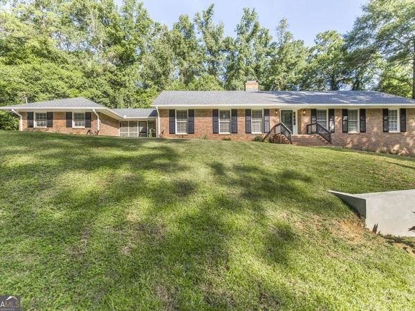 1820 Kirkwood Drive, Macon, GA 31211