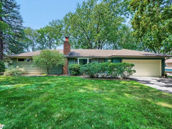 9242 15th Avenue S, Bloomington, MN 55425