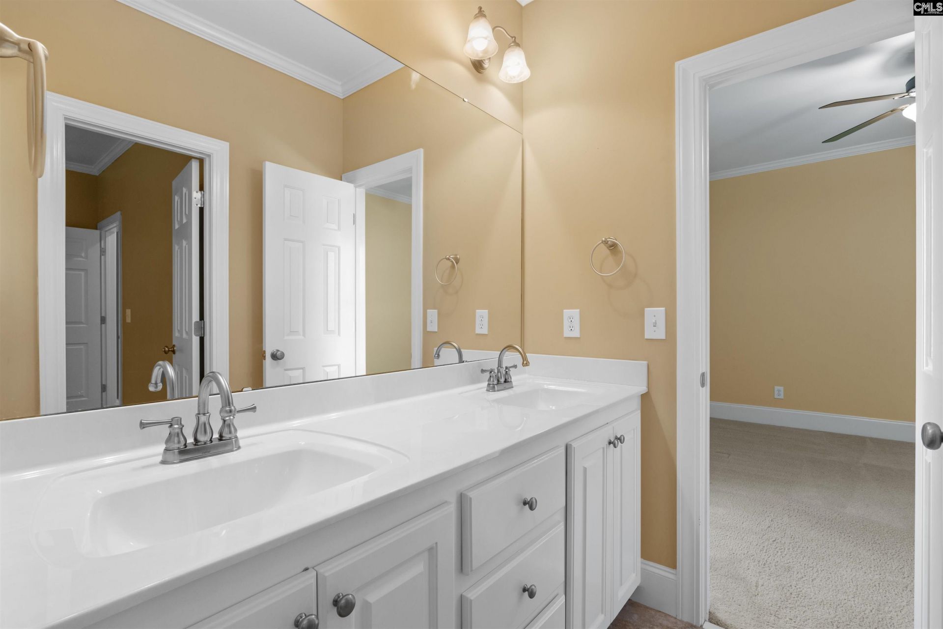 417 Holly Berry Circle Photo 31
