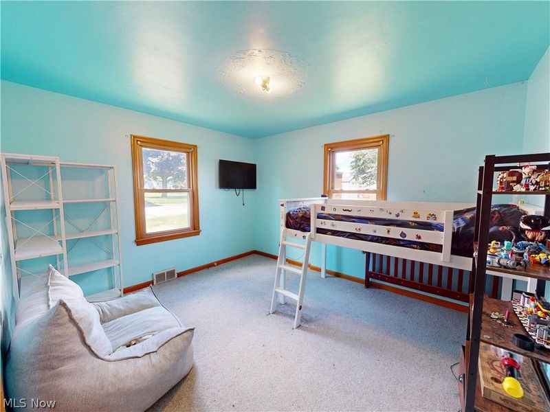 615 Edison Street , Struthers, OH 44471 Photo 12