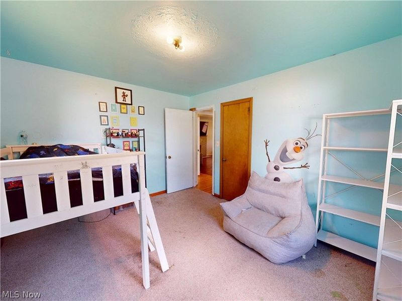 615 Edison Street , Struthers, OH 44471 Photo 13