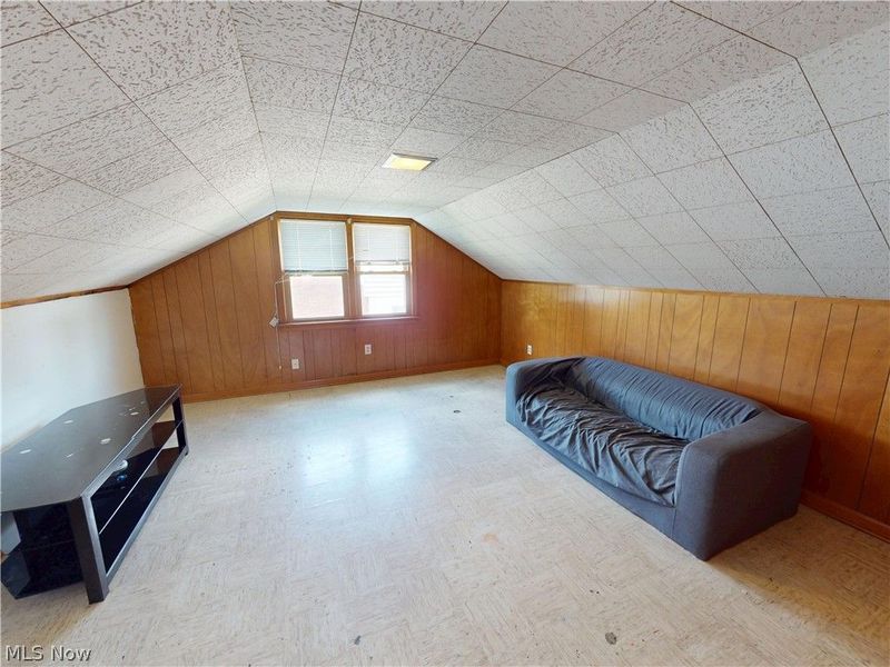 615 Edison Street , Struthers, OH 44471 Photo 15