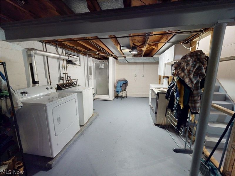 615 Edison Street , Struthers, OH 44471 Photo 20