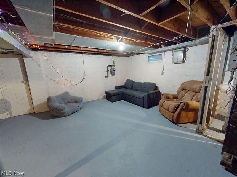 615 Edison Street , Struthers, OH 44471 Photo 25