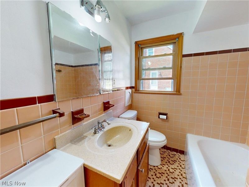 615 Edison Street , Struthers, OH 44471 Photo 9