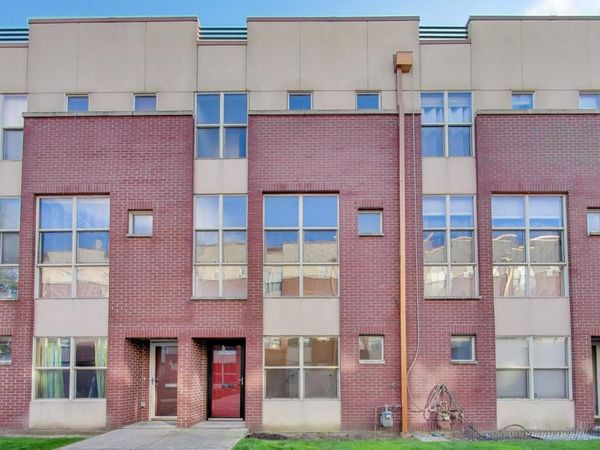 6951 N Western Avenue , Unit F, Chicago, IL 60645
