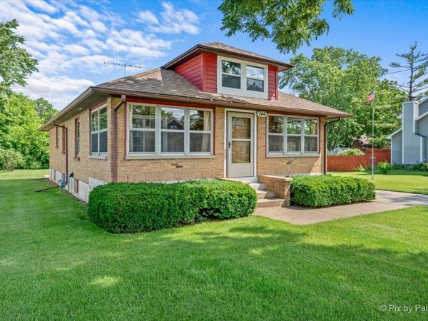 746 Parkway Avenue , Elgin, IL 60120