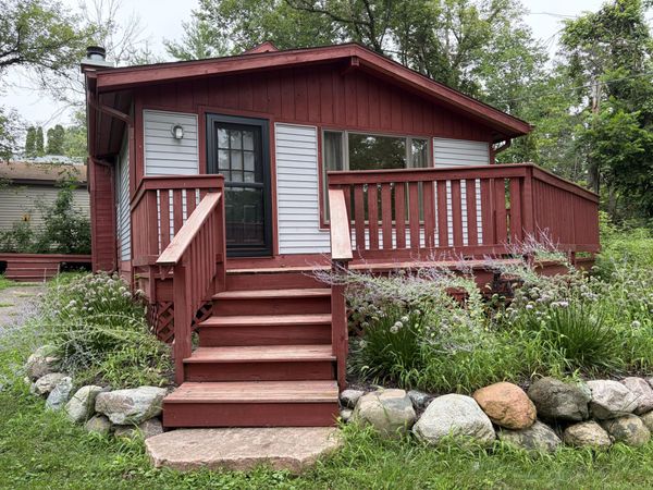 W3746 Lakeview Dr, Geneva, WI 53147