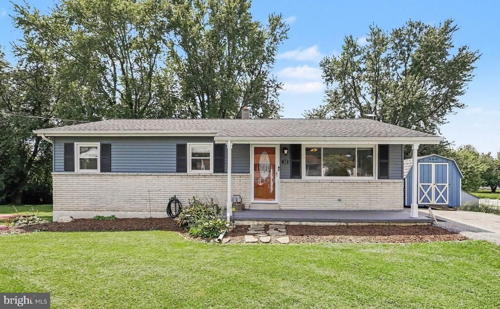 12 ESSEX CIRCLE DR , SHREWSBURY, PA 17361