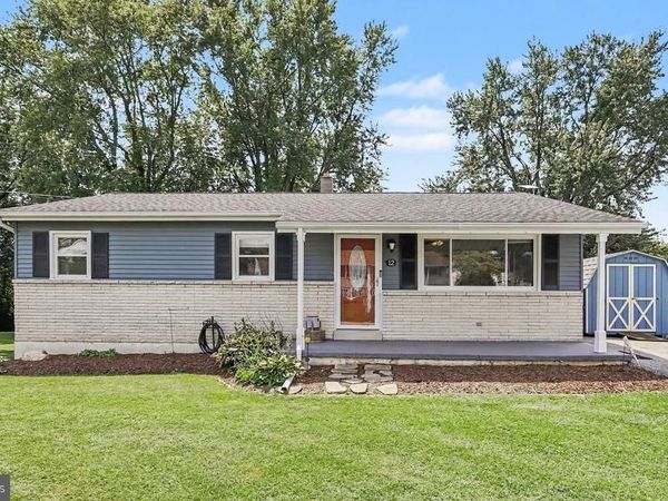 12 ESSEX CIRCLE DR, SHREWSBURY, PA 17361