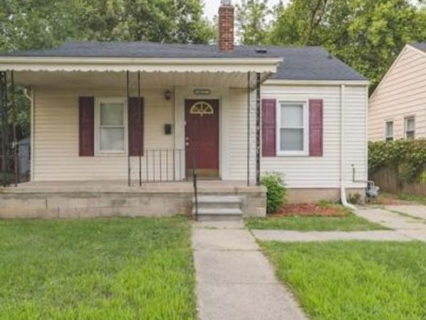 18557 Kenosha Street, Harper Woods, Mi 48225