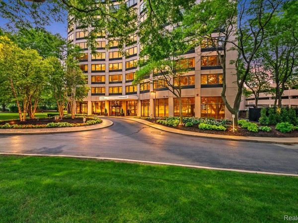 5000 Town Center, Unit 2606, Southfield, Mi 48075