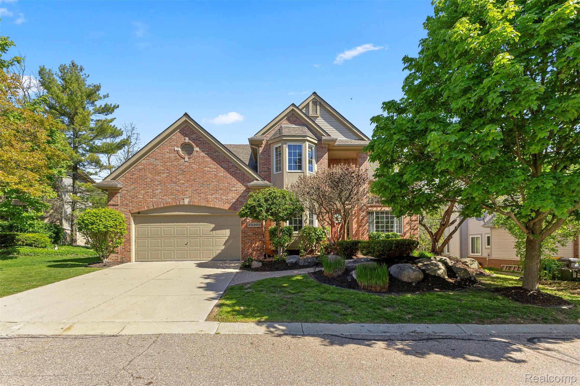 23395 Mission Lane, Farmington, Mi 48335 Main Photo