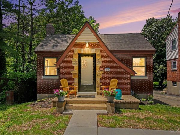 3205 Stanhope Avenue, Cincinnati, OH 45211