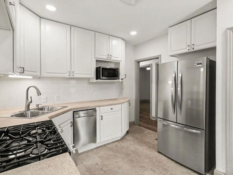 3205 Stanhope Avenue, Cincinnati, OH 45211 Photo 14