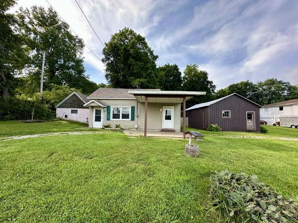 7424 St. Rt. 180, Kingston, OH 45644