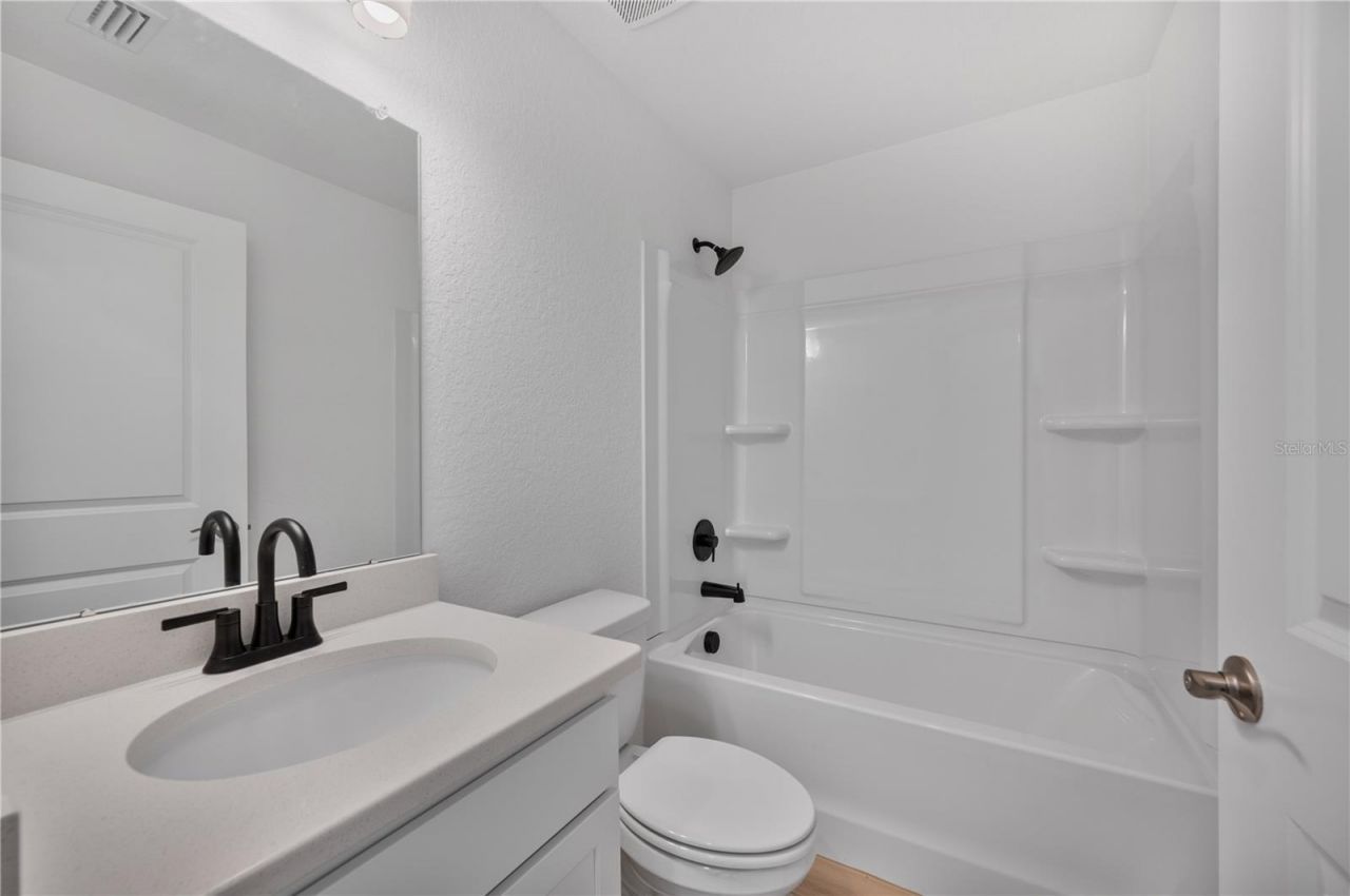 1708 Manatee Drive , Sebring, FL 33870 Photo