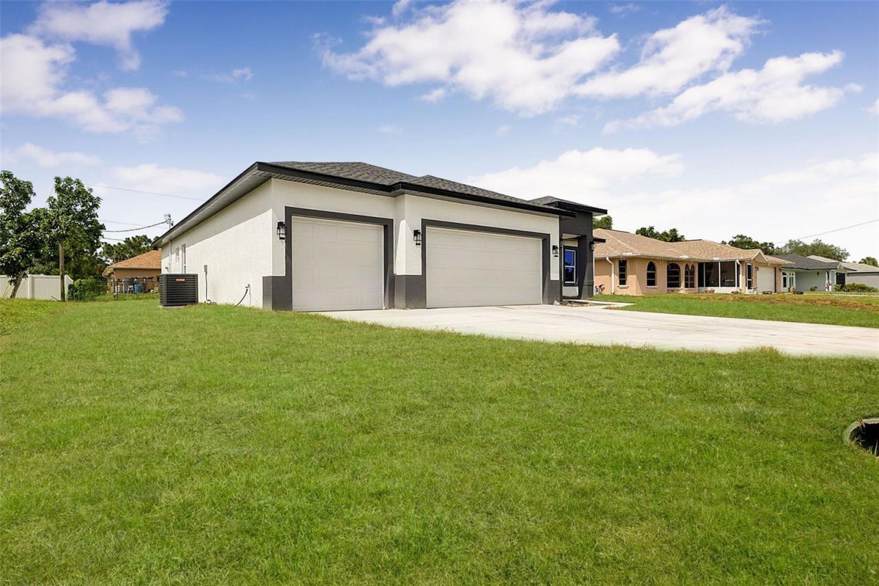 8274 Mossborger Avenue , North Port, FL 34287 Photo