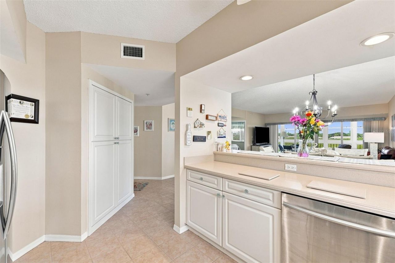 6450 Shoreline Drive , Unit 9306, Seminole, FL 33708 Photo