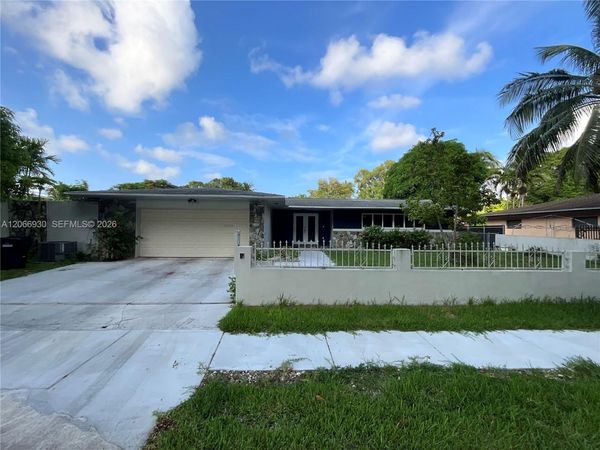 12325 NE 2nd Ct , North Miami, FL 33161