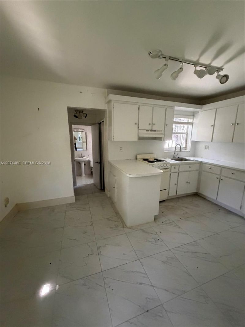 631 NE 60th St , Unit A, Miami, FL 33137 Photo