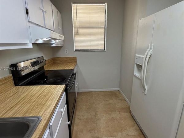 8429 Forest Hills Dr, Unit 202, Coral Springs, FL 33065