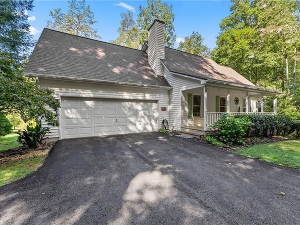 641 Martins Grove Road , Dahlonega, GA 30533
