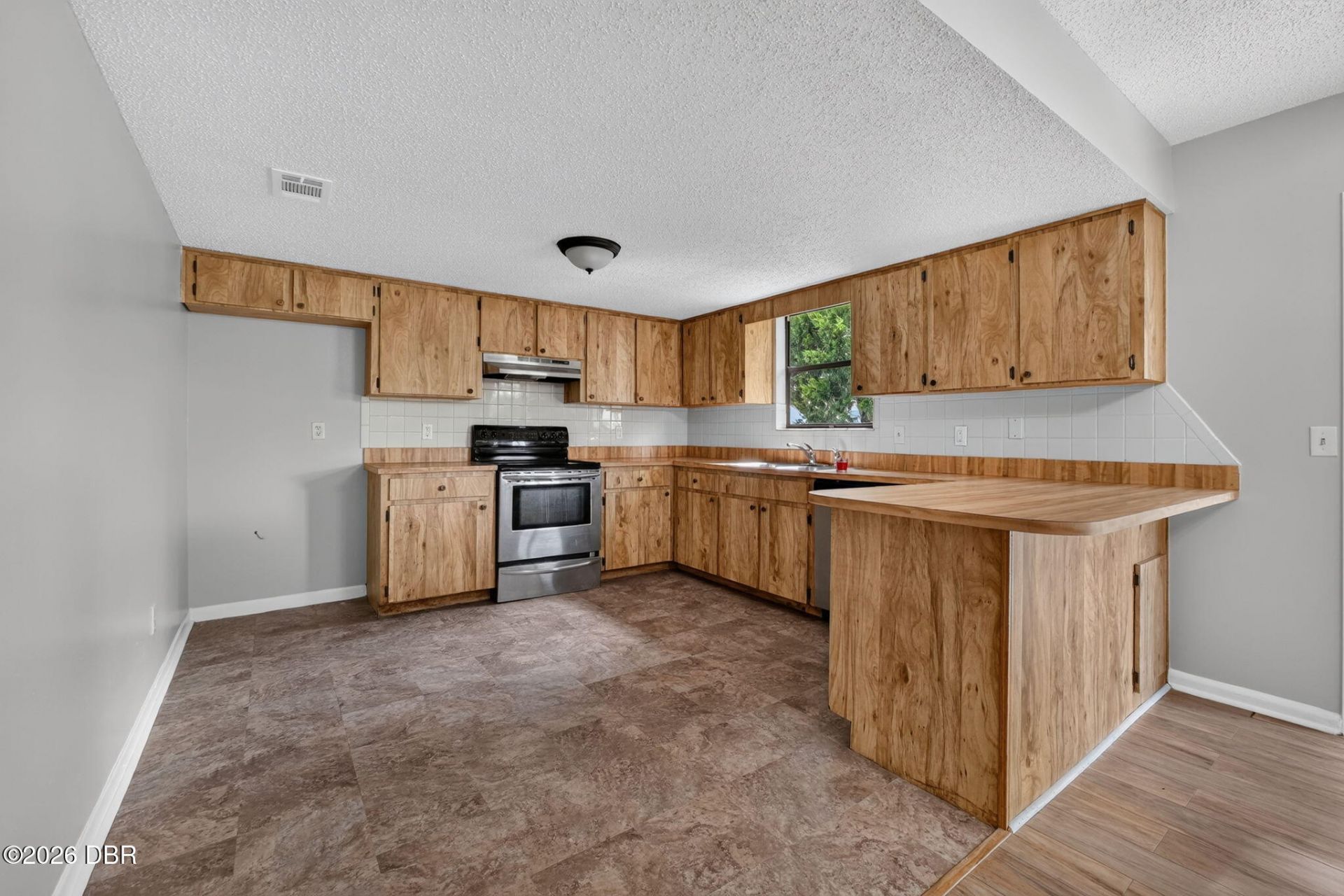 2932 Pine Tree Drive, Edgewater, FL 32141 Photo